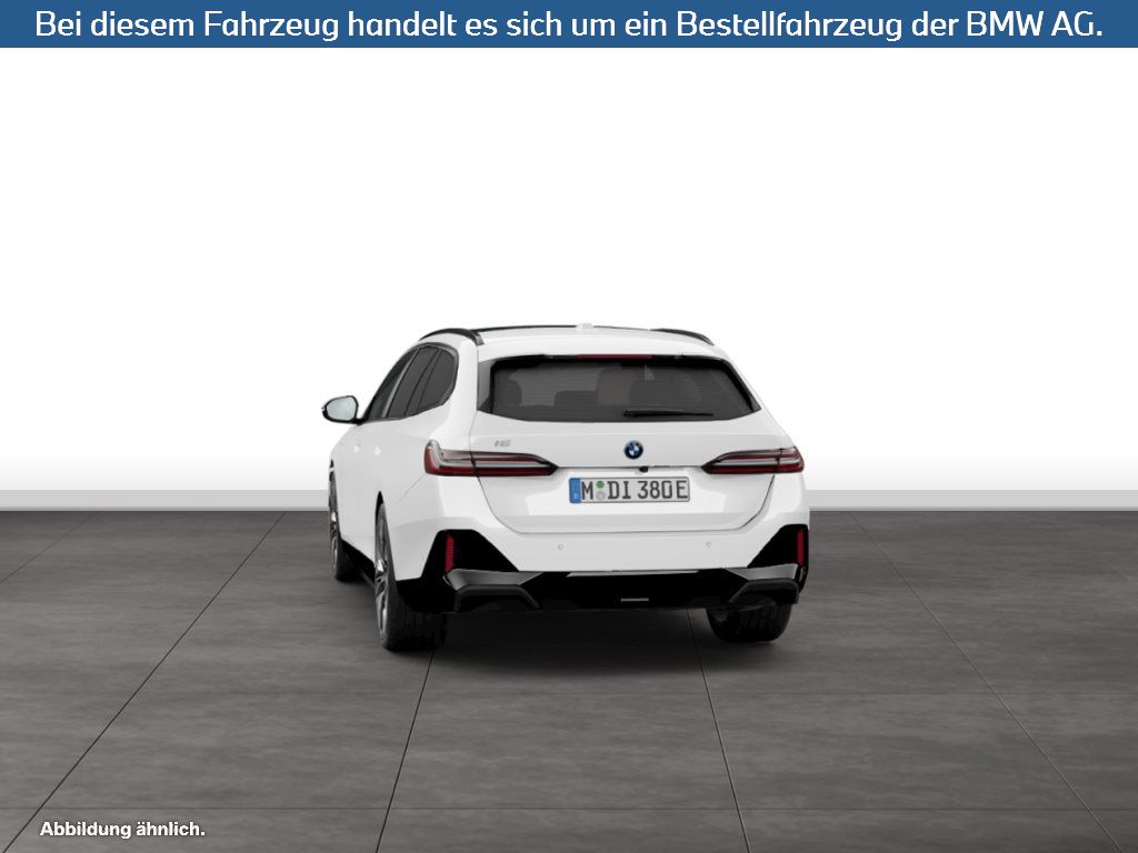 Fahrzeugabbildung BMW i5 eDrive40 Touring