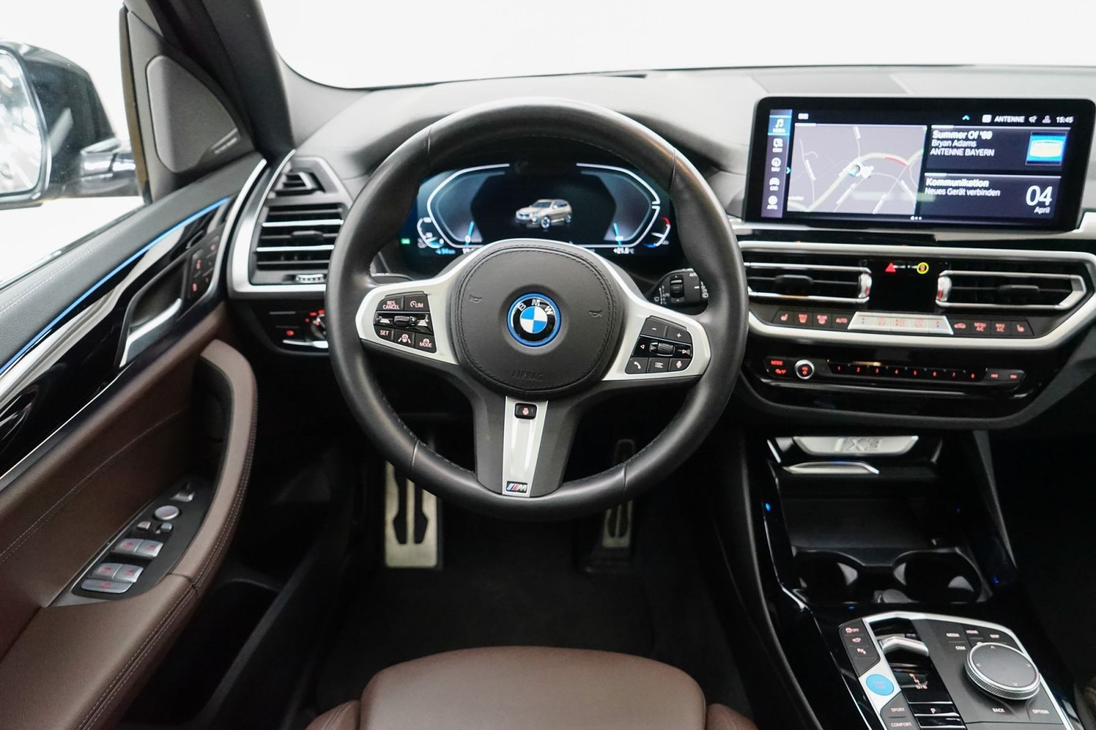 Fahrzeugabbildung BMW iX3 [Impressive, M Sport, AHK, 20 LMR, HUD]