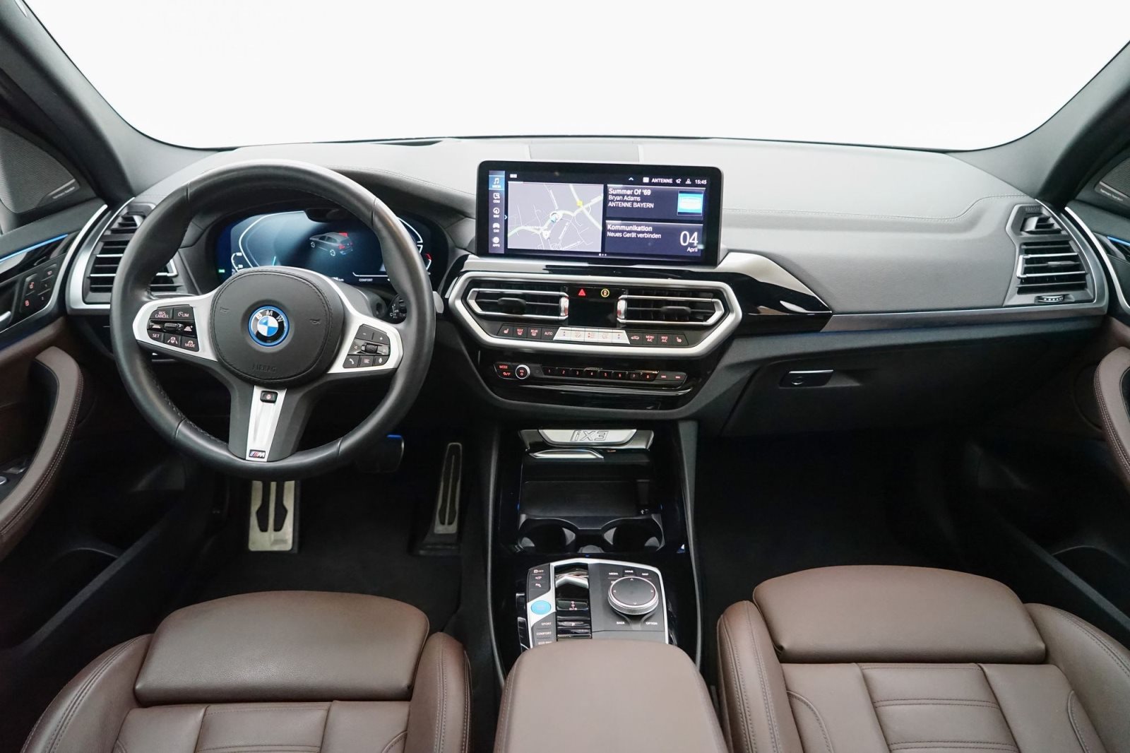 Fahrzeugabbildung BMW iX3 [Impressive, M Sport, AHK, 20 LMR, HUD]
