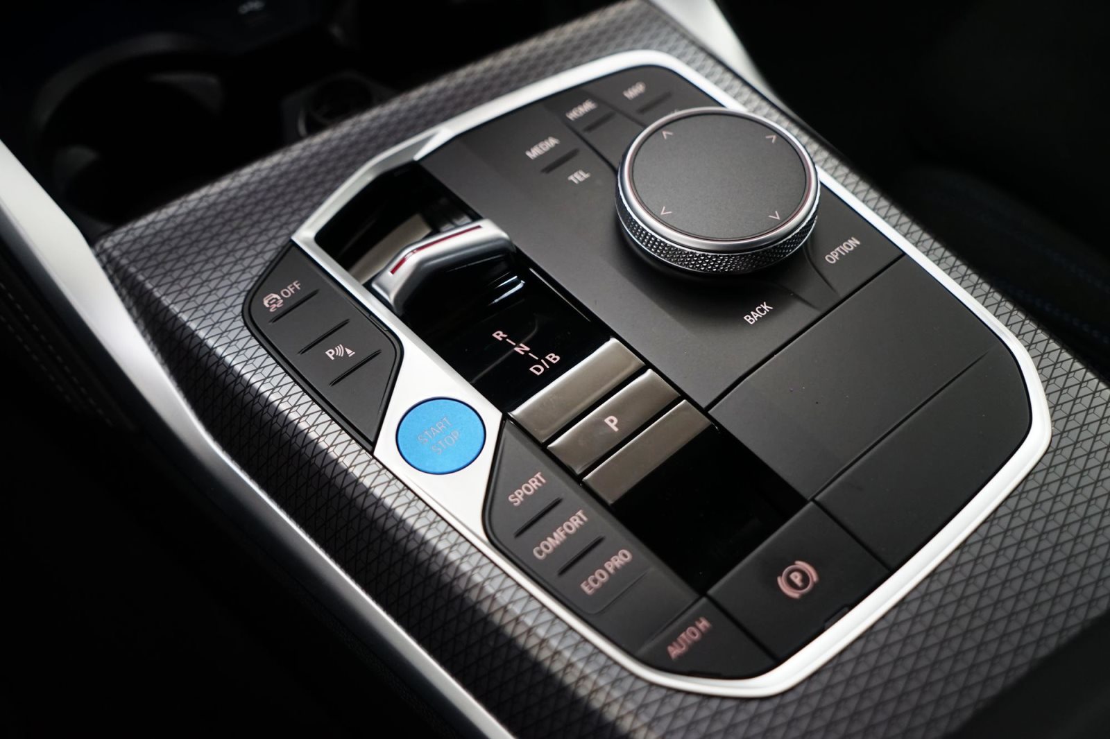 Fahrzeugabbildung BMW i4 eDrive35 [M Sport, AHK, ACC, RFK]
