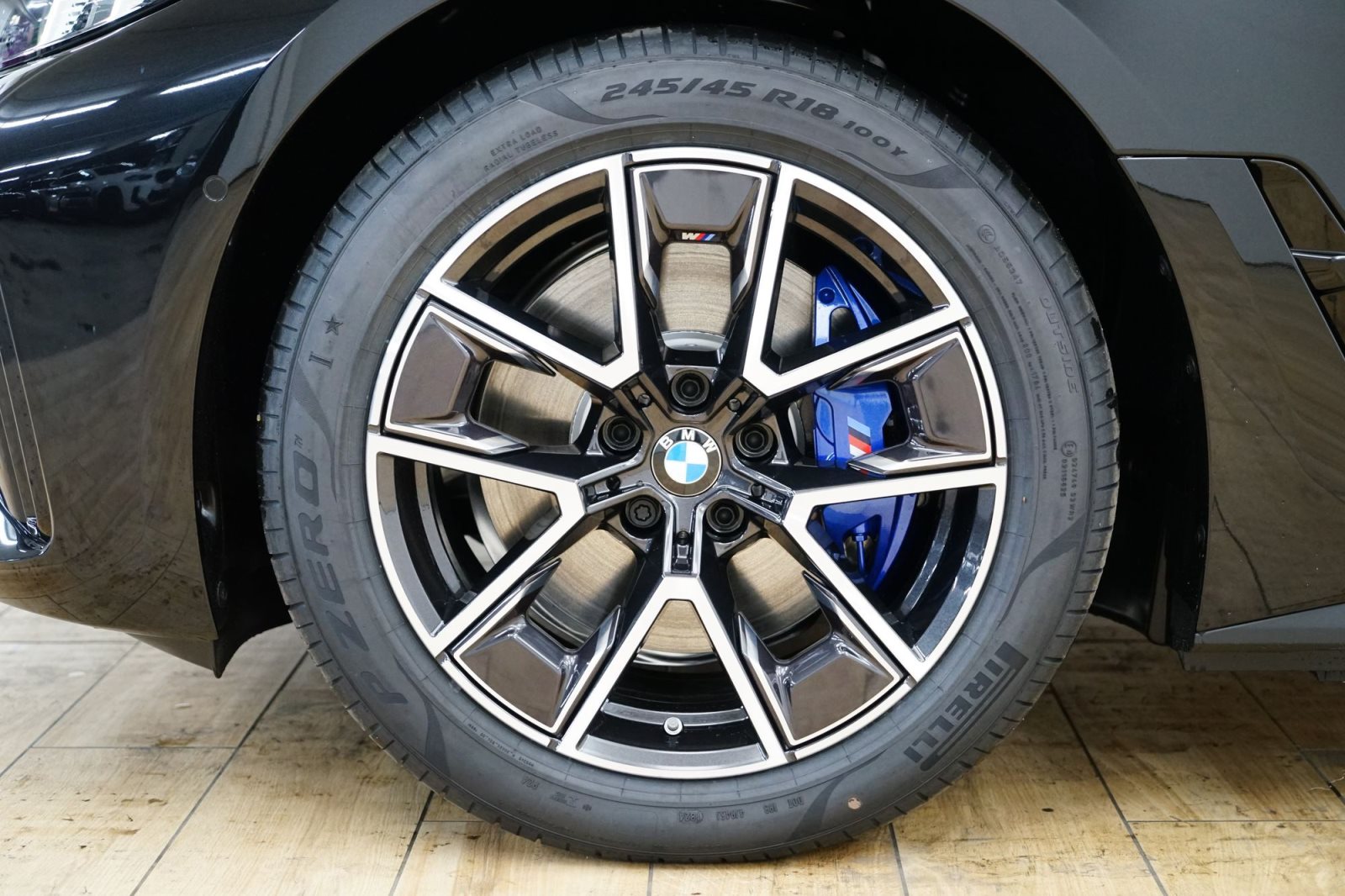 Fahrzeugabbildung BMW i4 eDrive35 [M Sport, AHK, ACC, RFK]