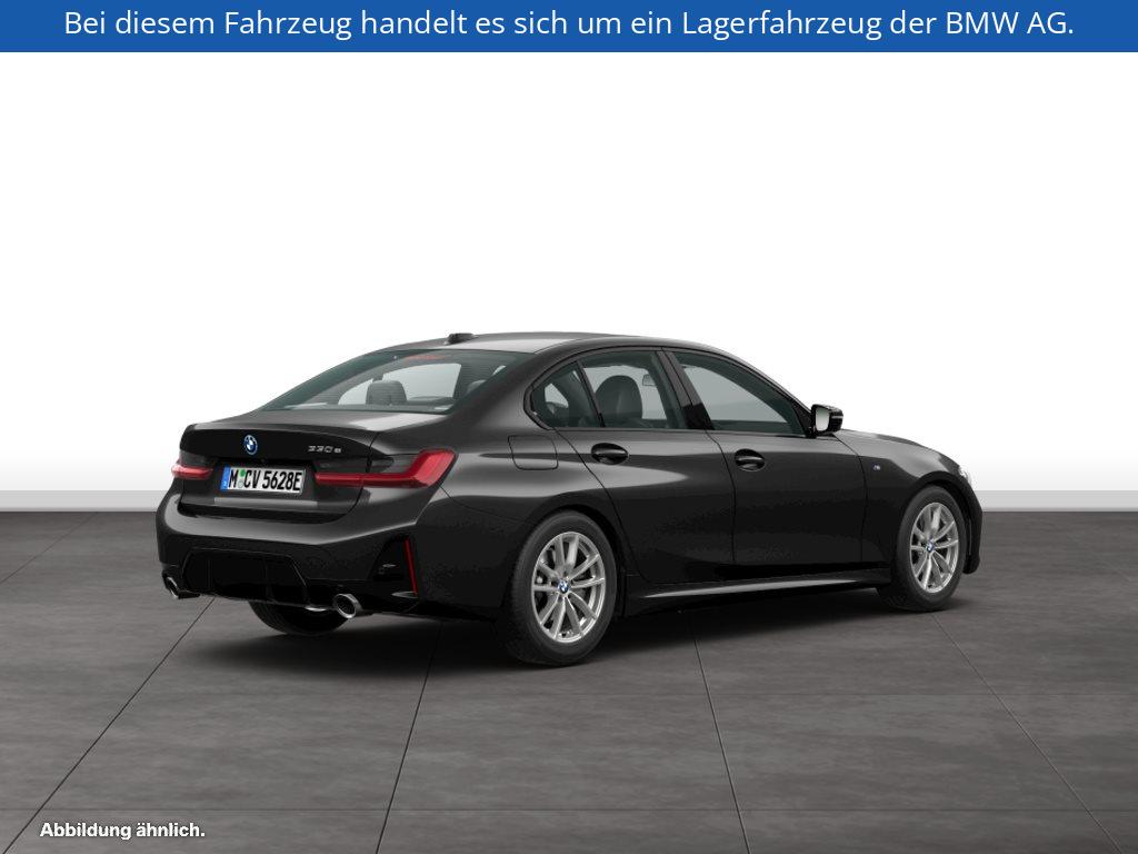 Fahrzeugabbildung BMW 330e Limousine