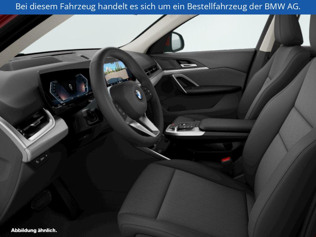 Fahrzeugabbildung BMW X2 sDrive20i