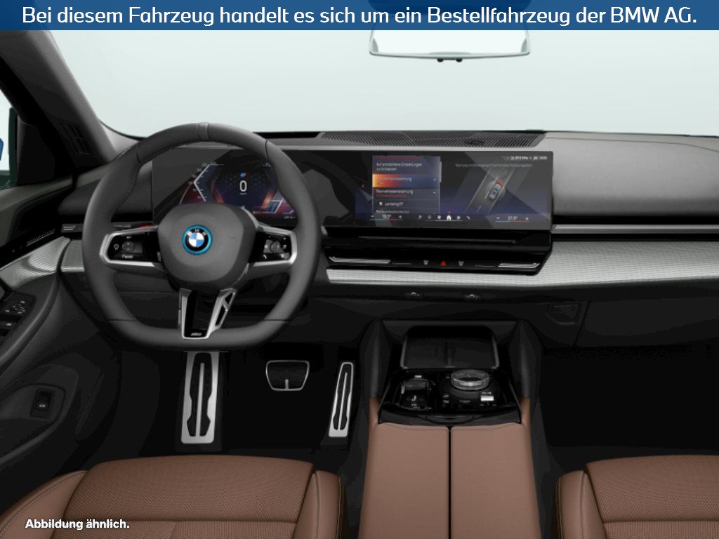 Fahrzeugabbildung BMW i5 eDrive40 Touring