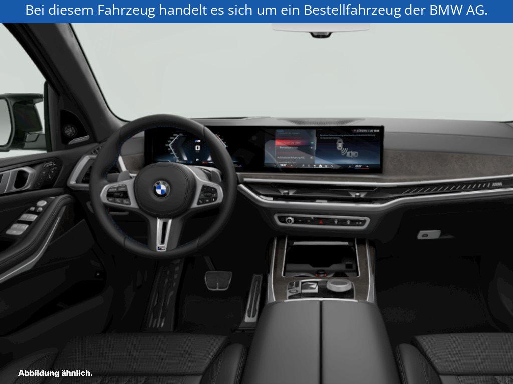 Fahrzeugabbildung BMW X7 M60i xDrive