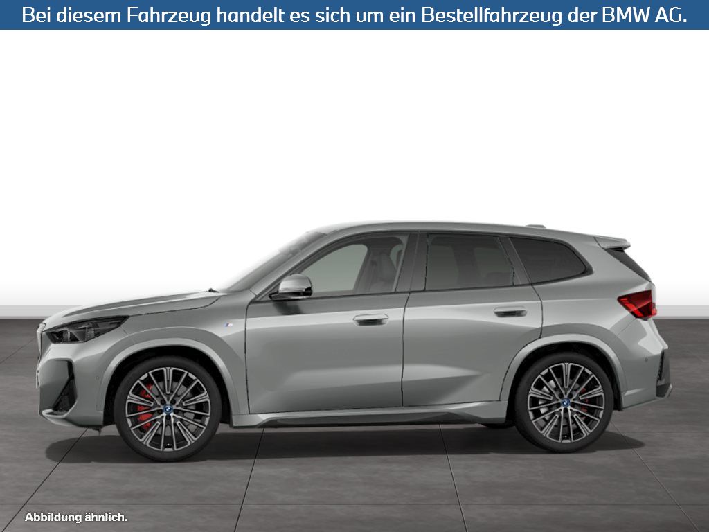 Fahrzeugabbildung BMW iX1 xDrive30