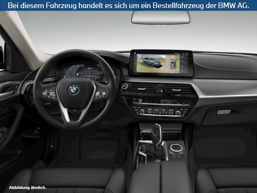 Fahrzeugabbildung BMW 530e Touring