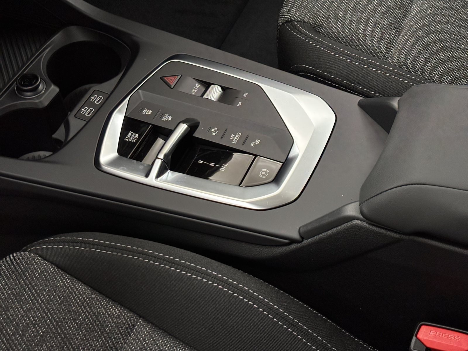 Fahrzeugabbildung BMW 120 [M Sport, Navi, 18 LMR, RFK, SHZ, LED]