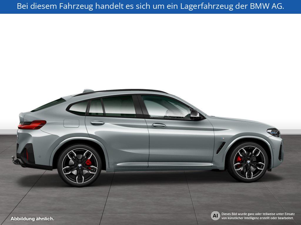 Fahrzeugabbildung BMW X4 M40i