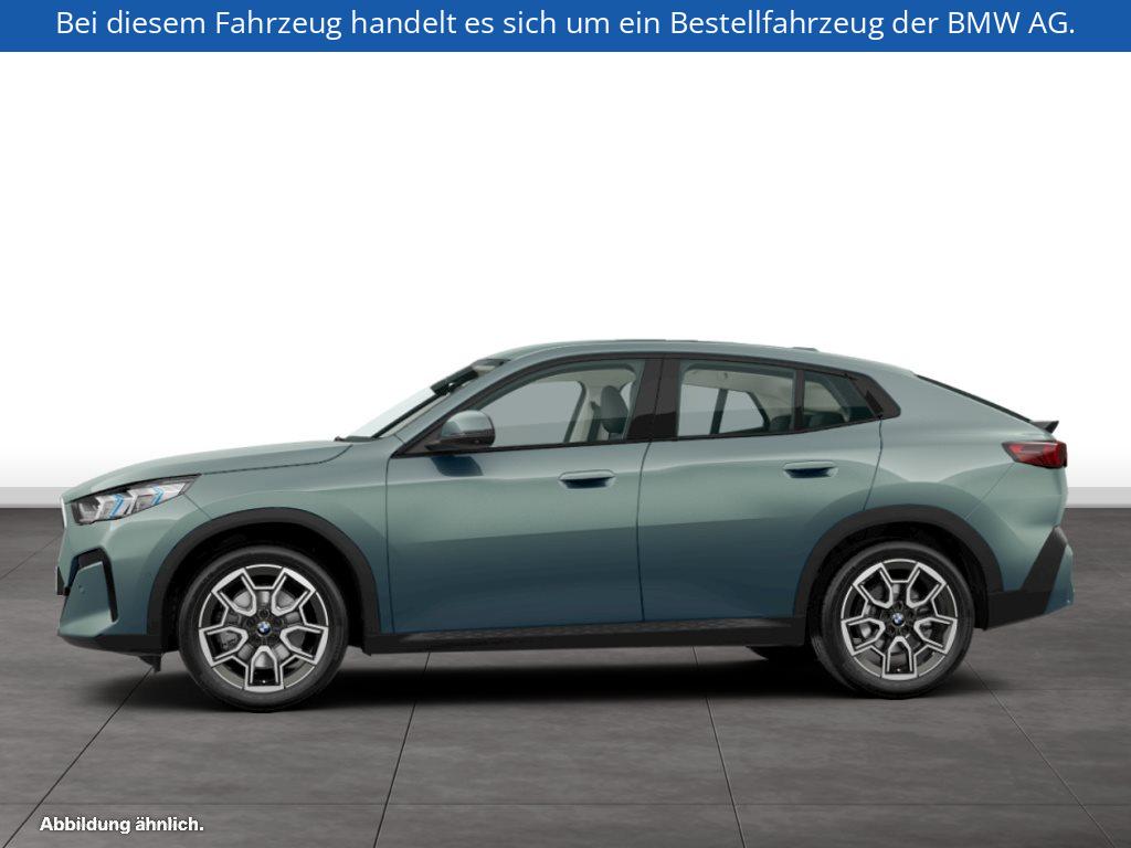 Fahrzeugabbildung BMW X2 sDrive20i