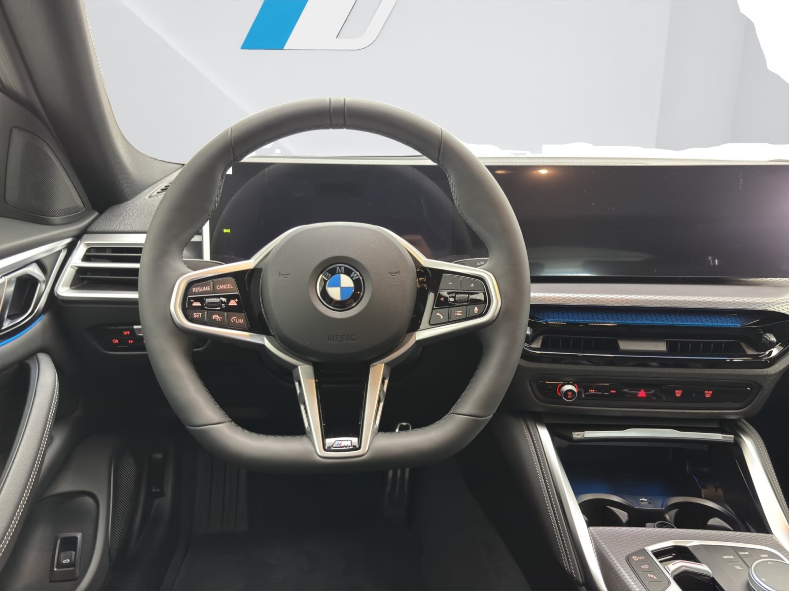 Fahrzeugabbildung BMW i4 xDrive40 [M Sport Pro, HUD, AHK, ACC, 19 LMR]
