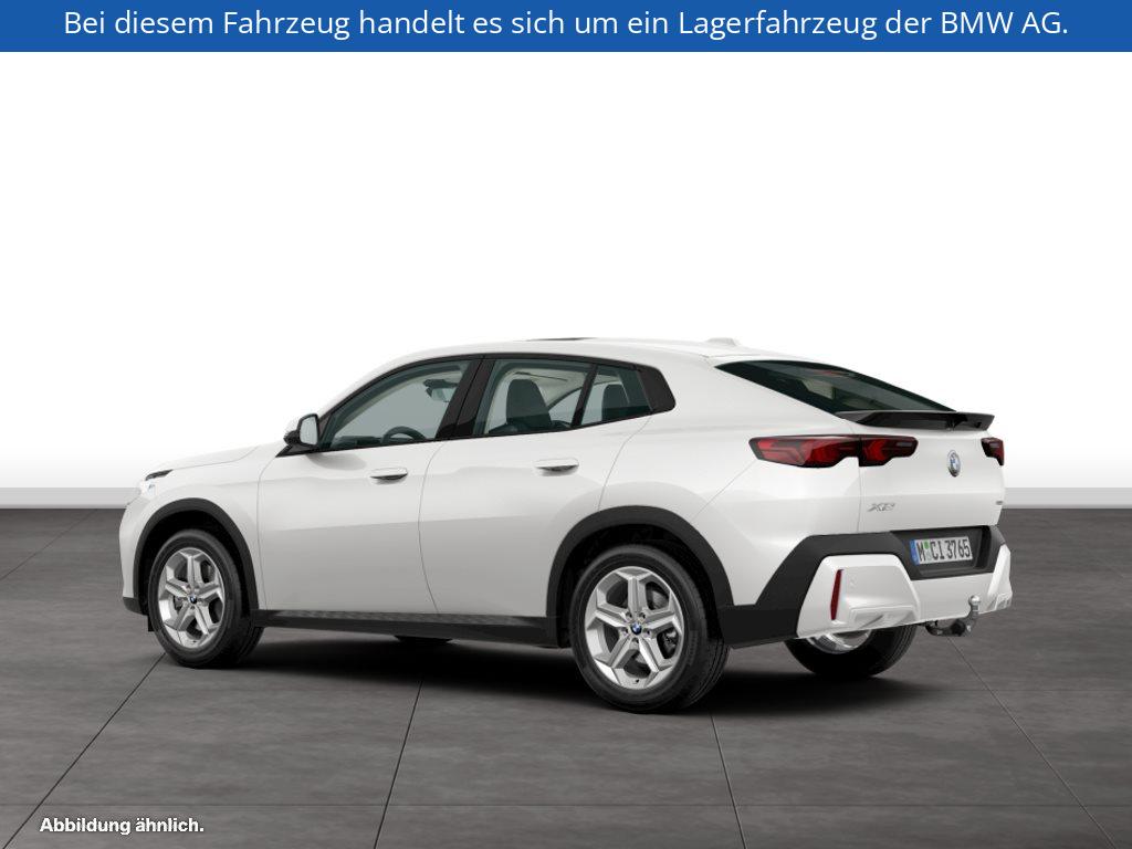 Fahrzeugabbildung BMW X2 sDrive20i