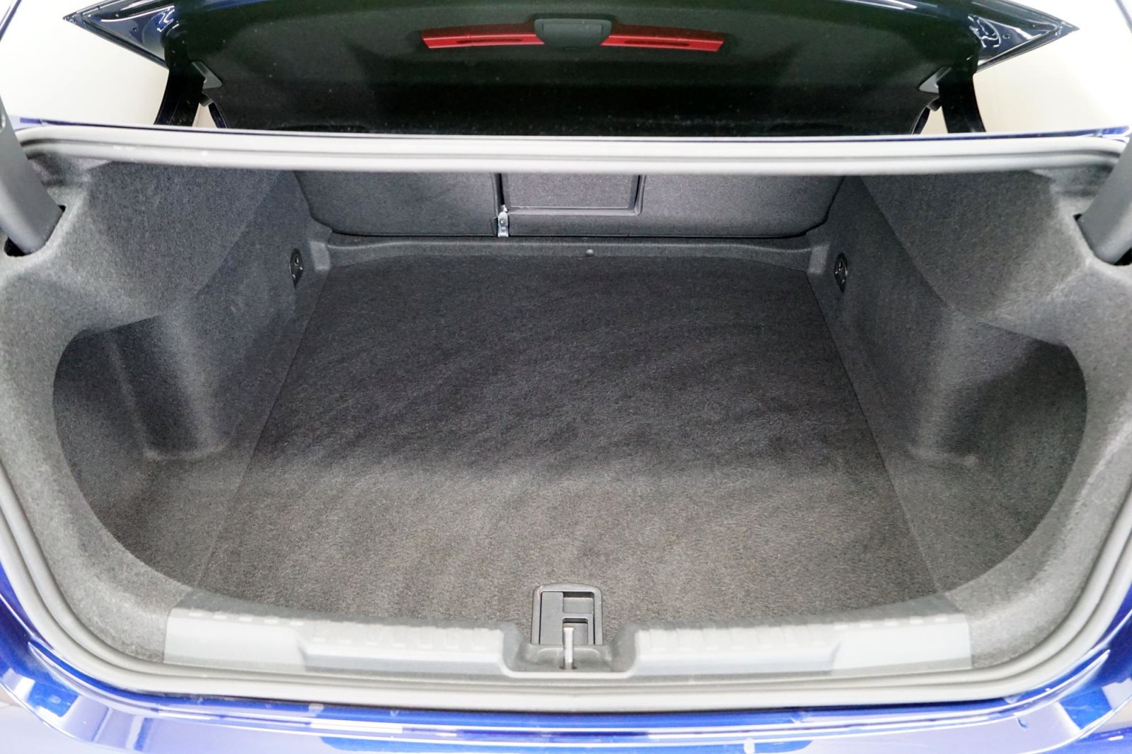 Fahrzeugabbildung Audi A3 35 TFSI Limousine Aut. [AHK, ACC, SHZ, 18 LMR]
