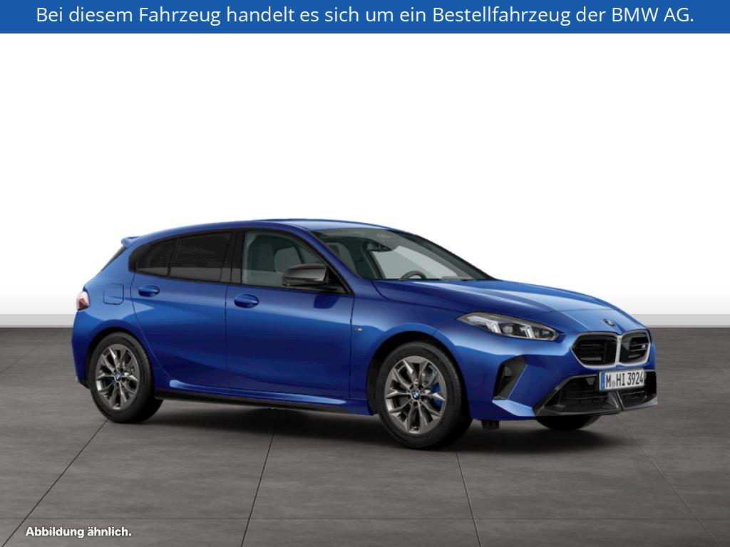 Fahrzeugabbildung BMW M135 xDrive