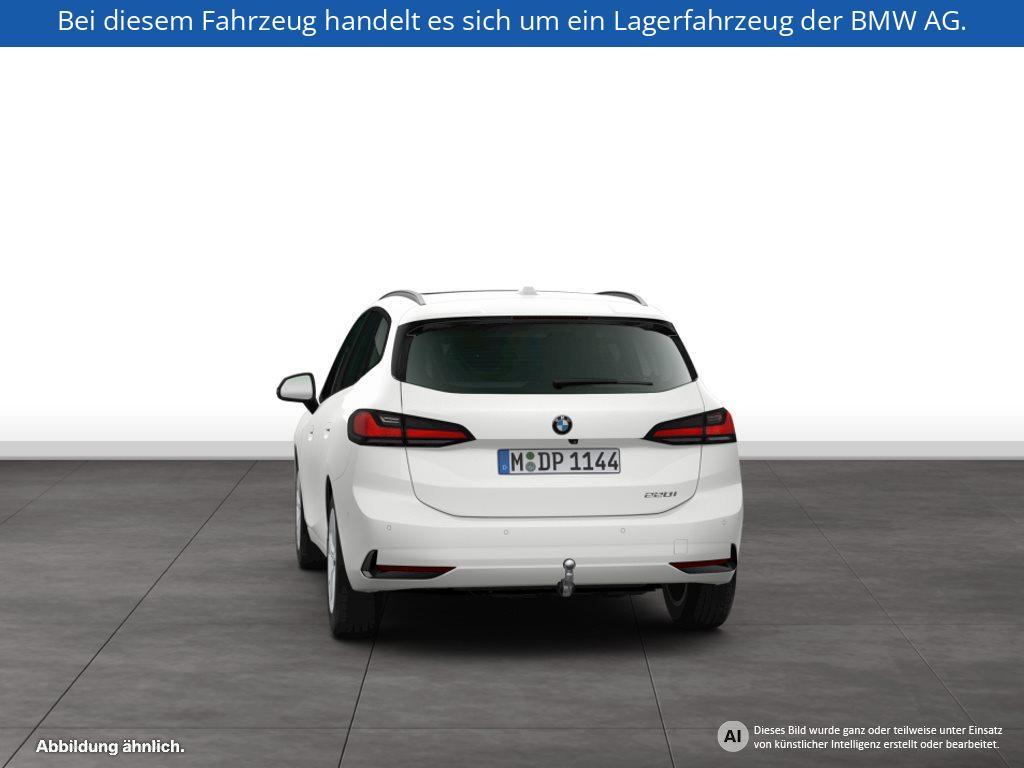 Fahrzeugabbildung BMW 220i Active Tourer