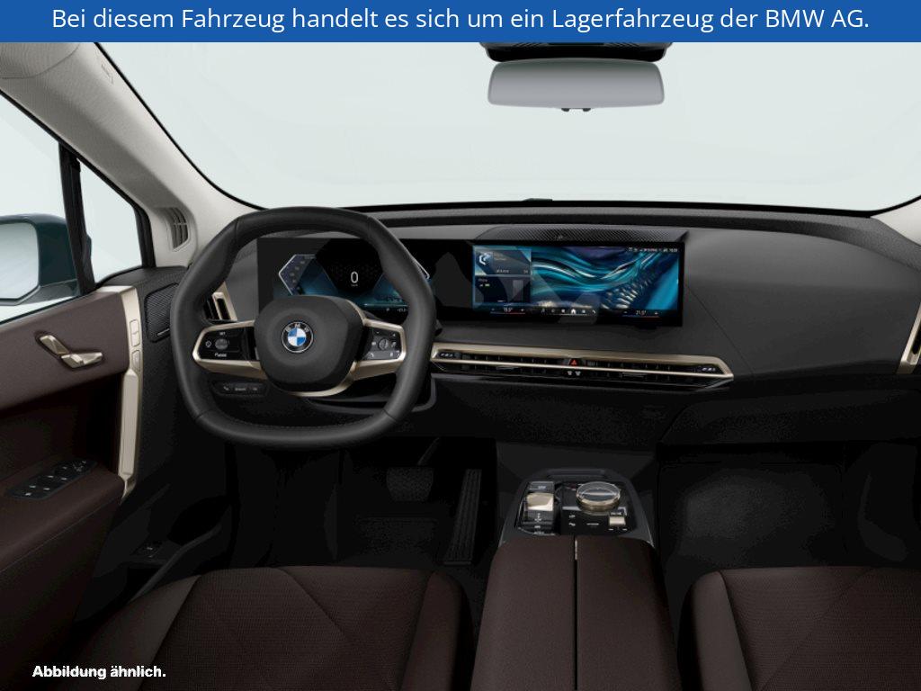 Fahrzeugabbildung BMW iX xDrive45
