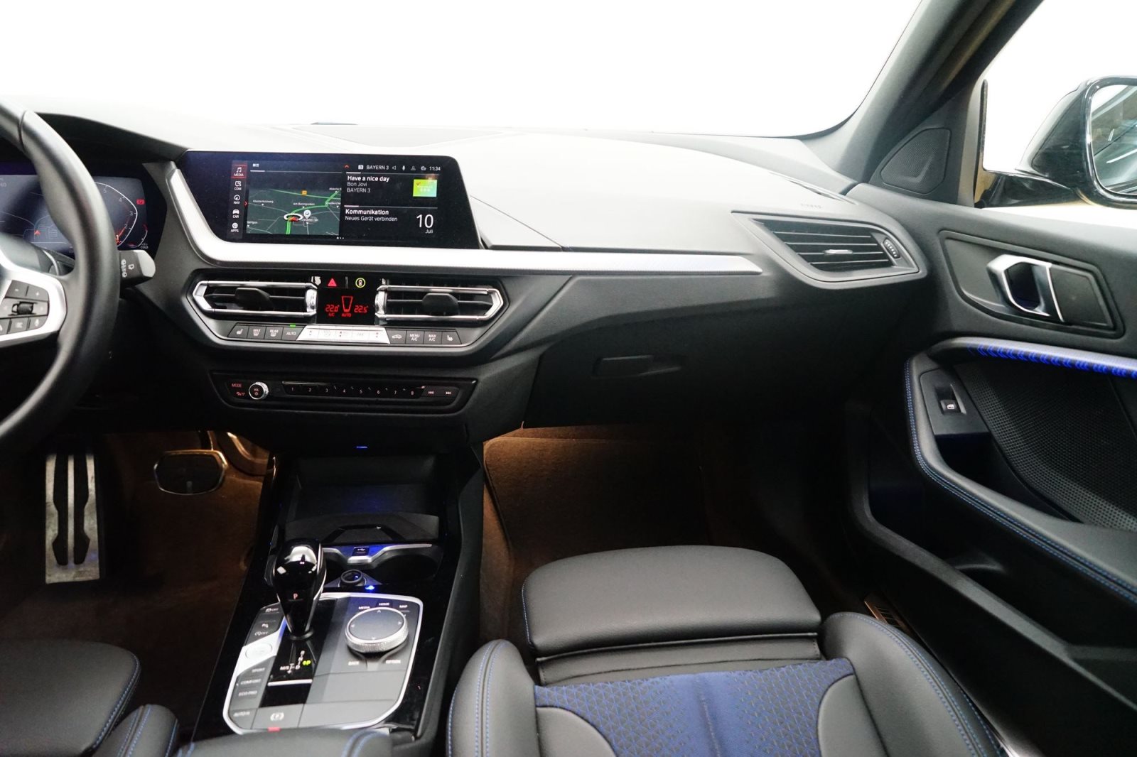 Fahrzeugabbildung BMW 118i 5-Türer [M Sport, LC Prof., HiFi, PDC]