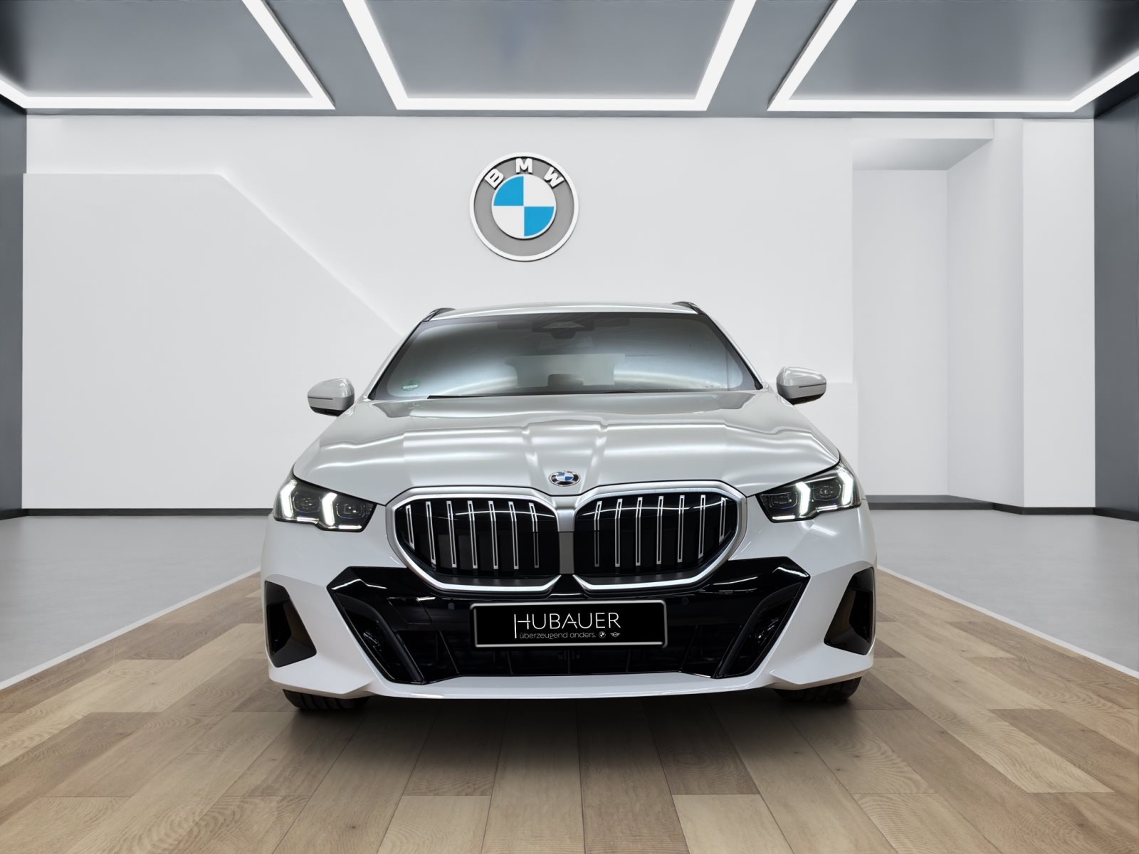 Fahrzeugabbildung BMW 520d Touring [M Sport, AHK, ACC, RFK, h&k Sound]