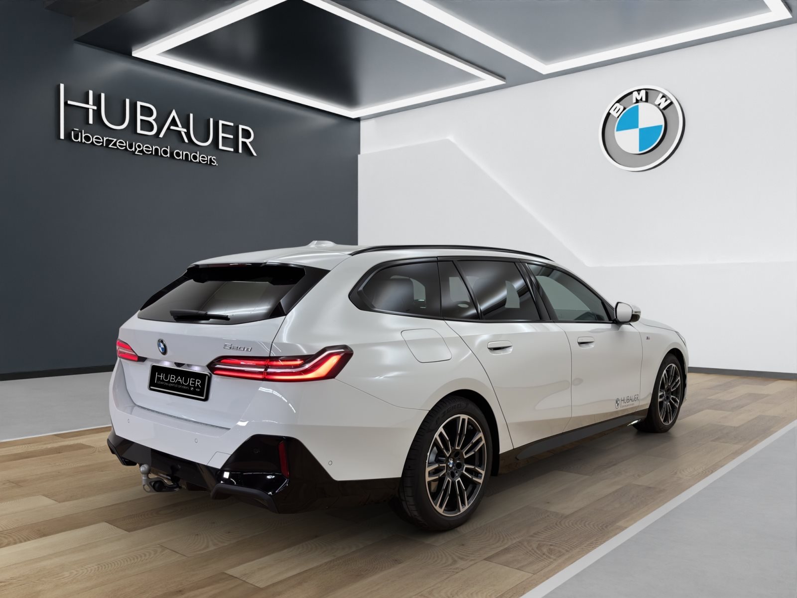 Fahrzeugabbildung BMW 520d Touring [M Sport, AHK, ACC, RFK, h&k Sound]