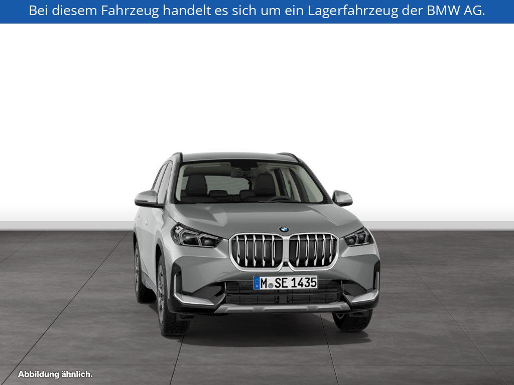 Fahrzeugabbildung BMW X1 sDrive20i