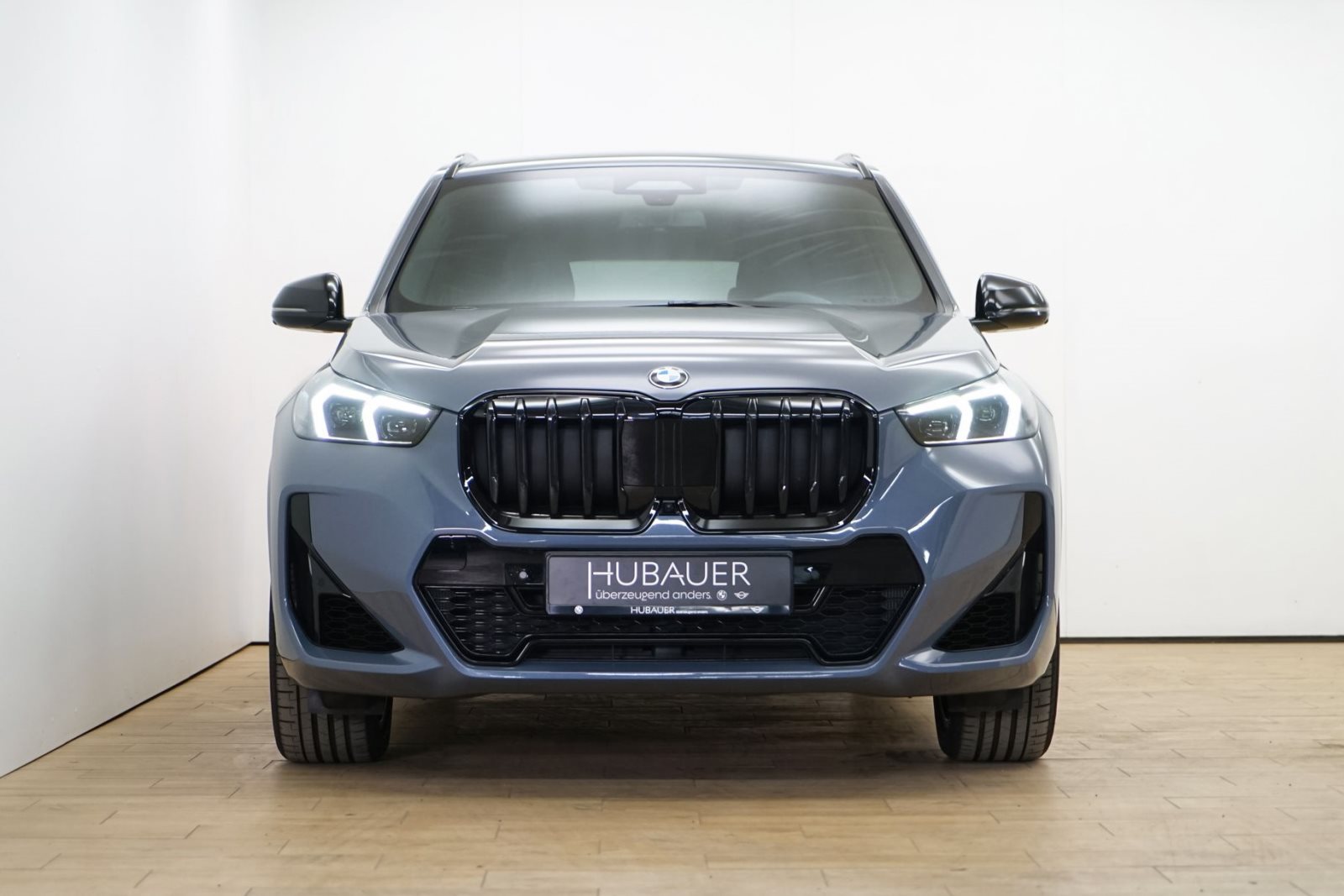 Fahrzeugabbildung BMW X1 xDrive23i [M Sport, LC Prof., AHK, 19 LMR]