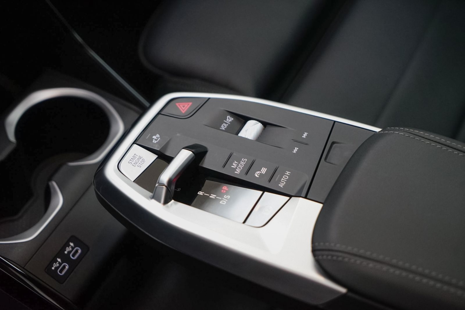 Fahrzeugabbildung BMW X1 xDrive23i [M Sport, LC Prof., AHK, 19 LMR]
