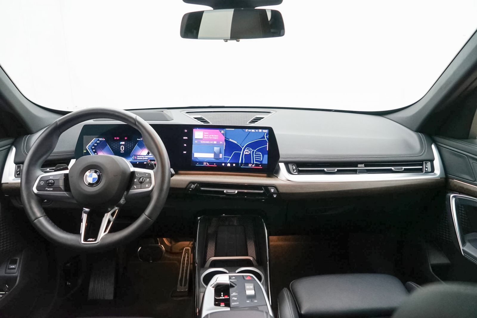 Fahrzeugabbildung BMW X1 xDrive23i [M Sport, LC Prof., AHK, 19 LMR]