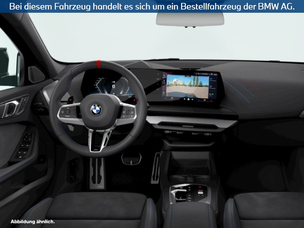Fahrzeugabbildung BMW M135 xDrive