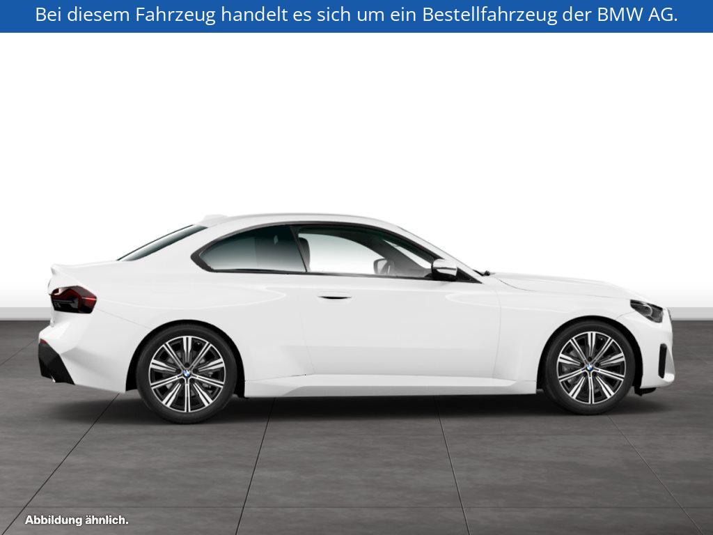 Fahrzeugabbildung BMW 218i Coupé