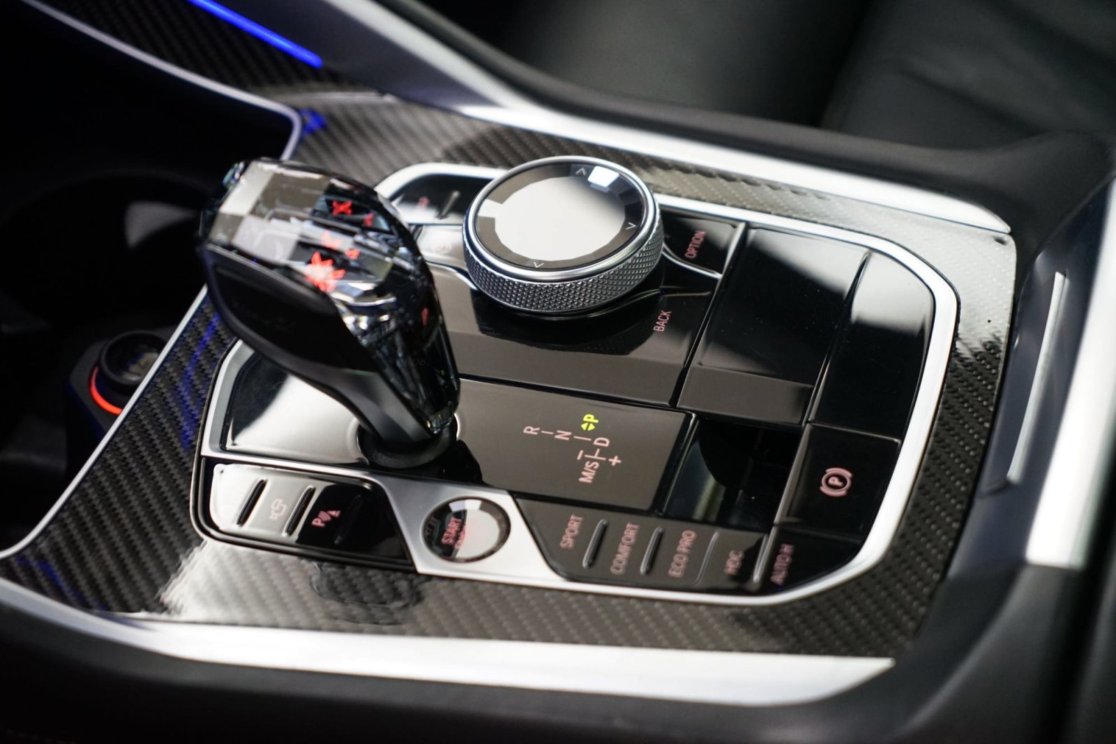 Fahrzeugabbildung BMW X6 xDrive40d [M Sport, Laser, Standhz., AHK]