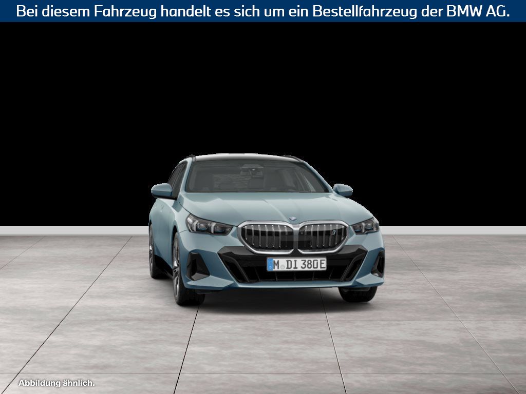 Fahrzeugabbildung BMW i5 eDrive40 Touring
