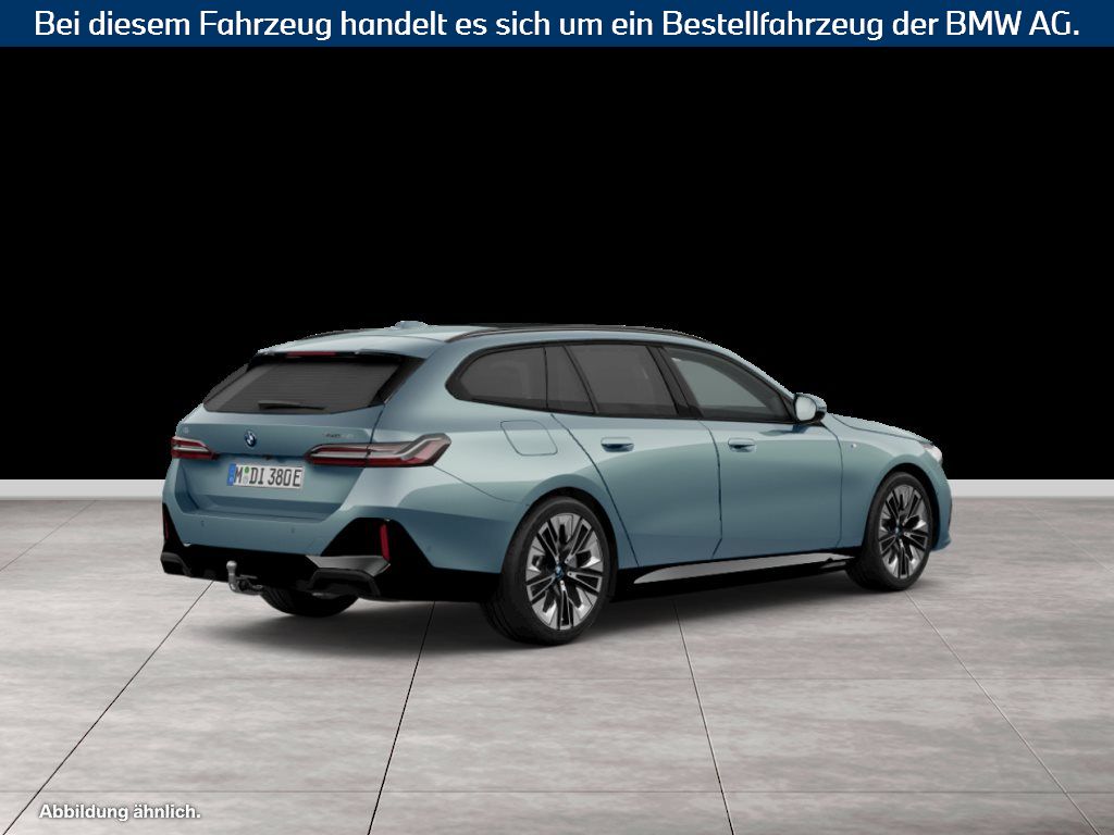 Fahrzeugabbildung BMW i5 eDrive40 Touring