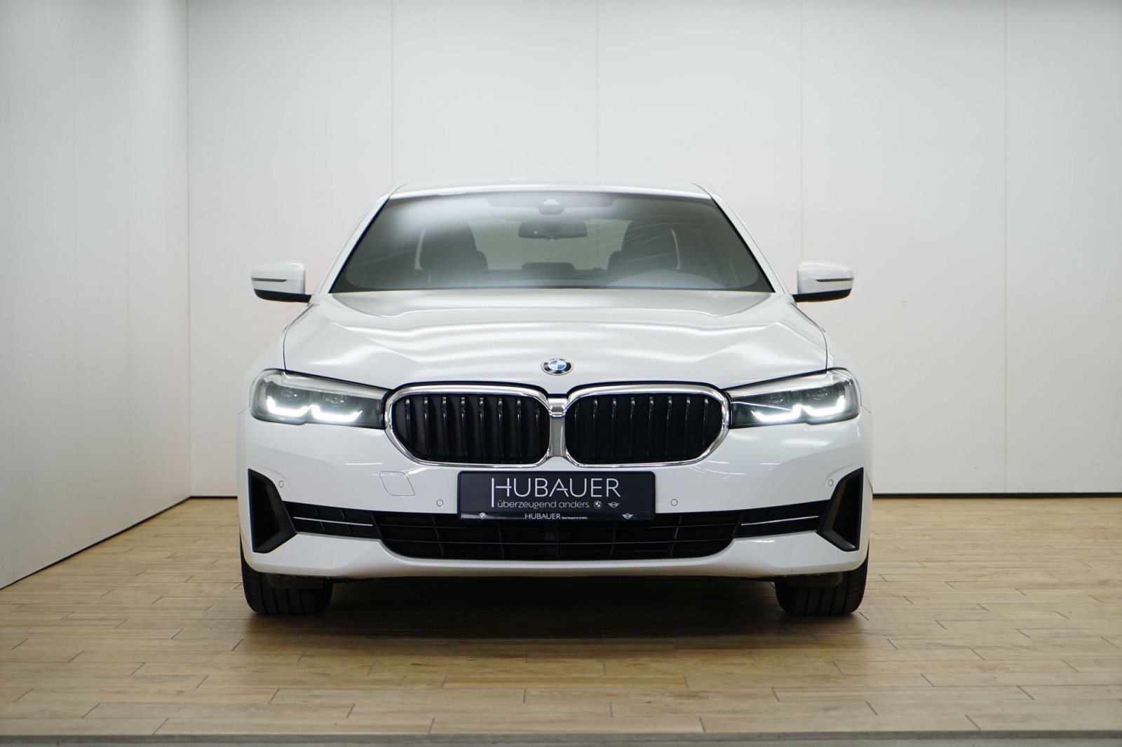 Fahrzeugabbildung BMW 520d Limousine [Live Cockpit+, HiFi, RFK, SHZ]