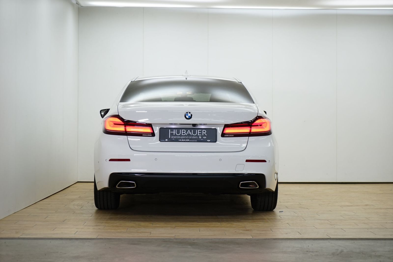 Fahrzeugabbildung BMW 520d Limousine [Live Cockpit+, HiFi, RFK, SHZ]