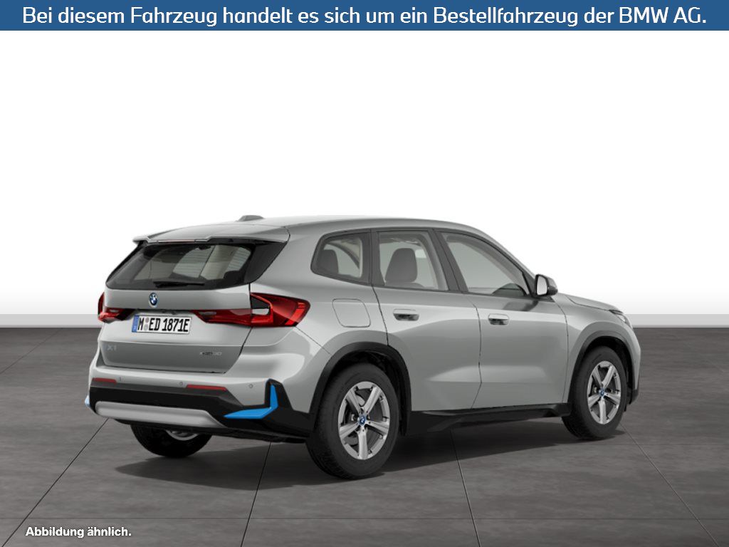 Fahrzeugabbildung BMW iX1 xDrive30