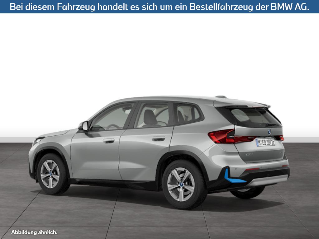 Fahrzeugabbildung BMW iX1 xDrive30