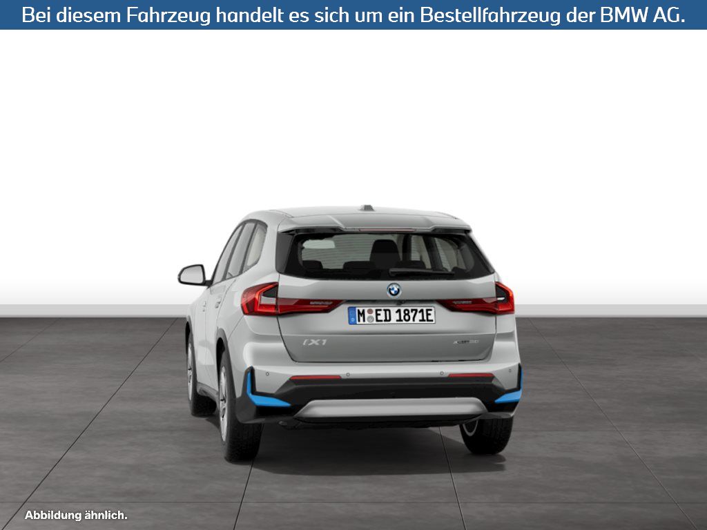 Fahrzeugabbildung BMW iX1 xDrive30