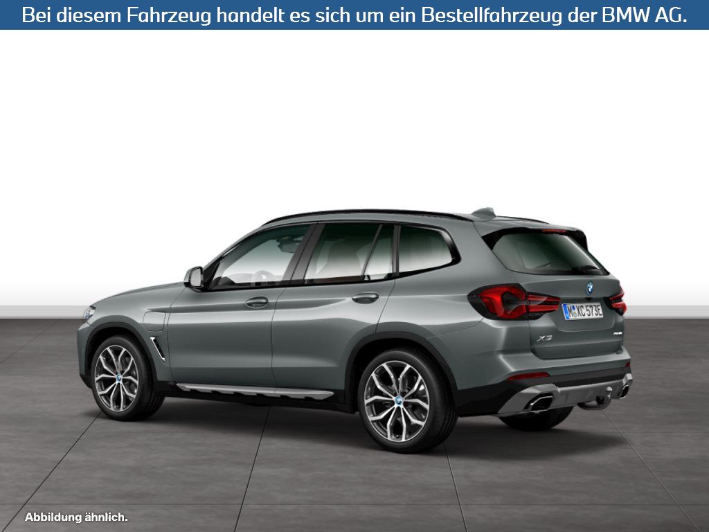 Fahrzeugabbildung BMW X3 xDrive30e