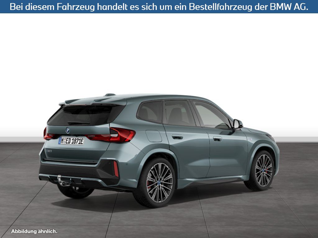 Fahrzeugabbildung BMW iX1 xDrive30