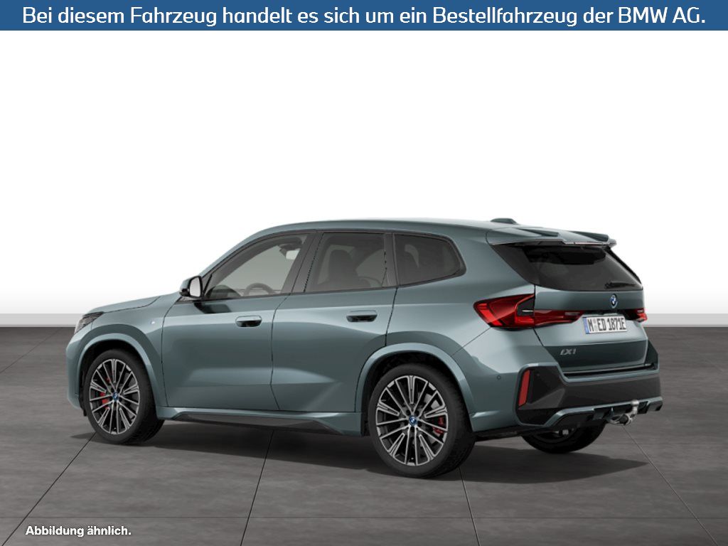 Fahrzeugabbildung BMW iX1 xDrive30