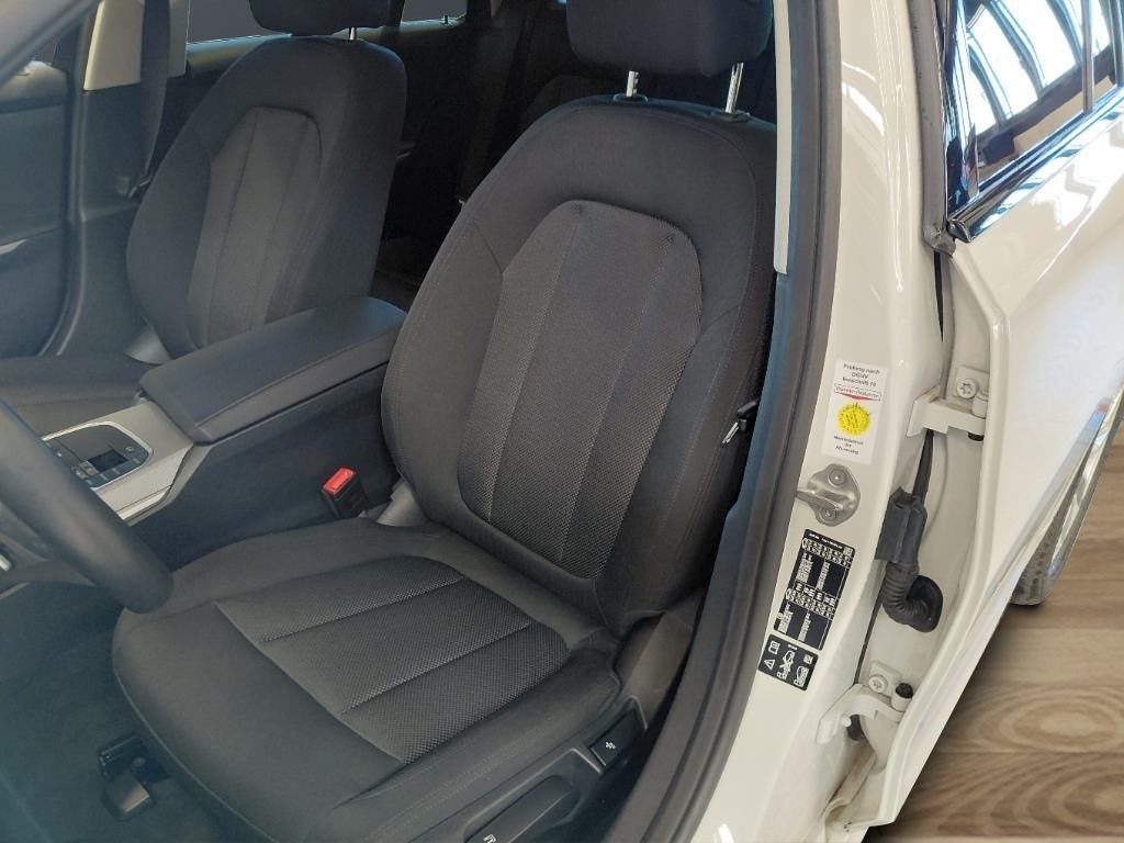 Fahrzeugabbildung BMW 320d xDrive Touring [LC+, RFK, AHK, Standhz.]