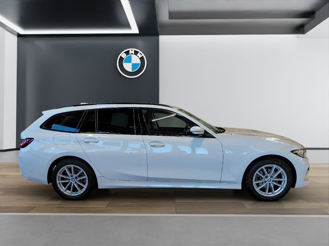Fahrzeugabbildung BMW 320d xDrive Touring [LC+, RFK, AHK, Standhz.]