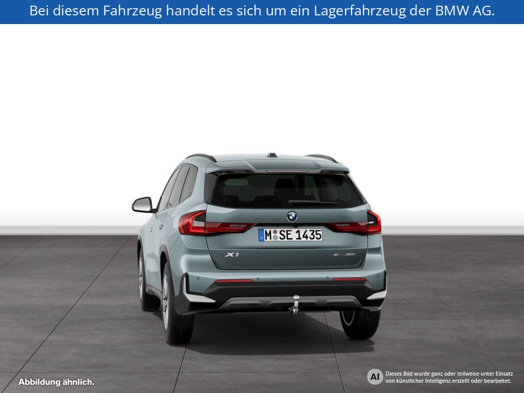 Fahrzeugabbildung BMW X1 sDrive20i