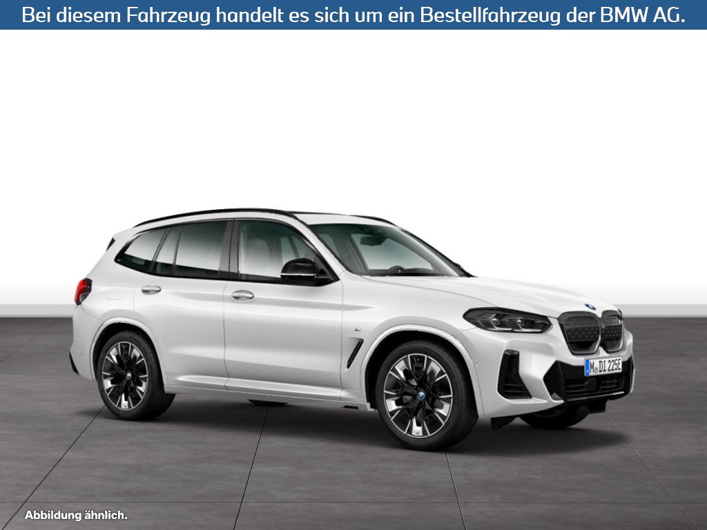 Fahrzeugabbildung BMW iX3 M Sport