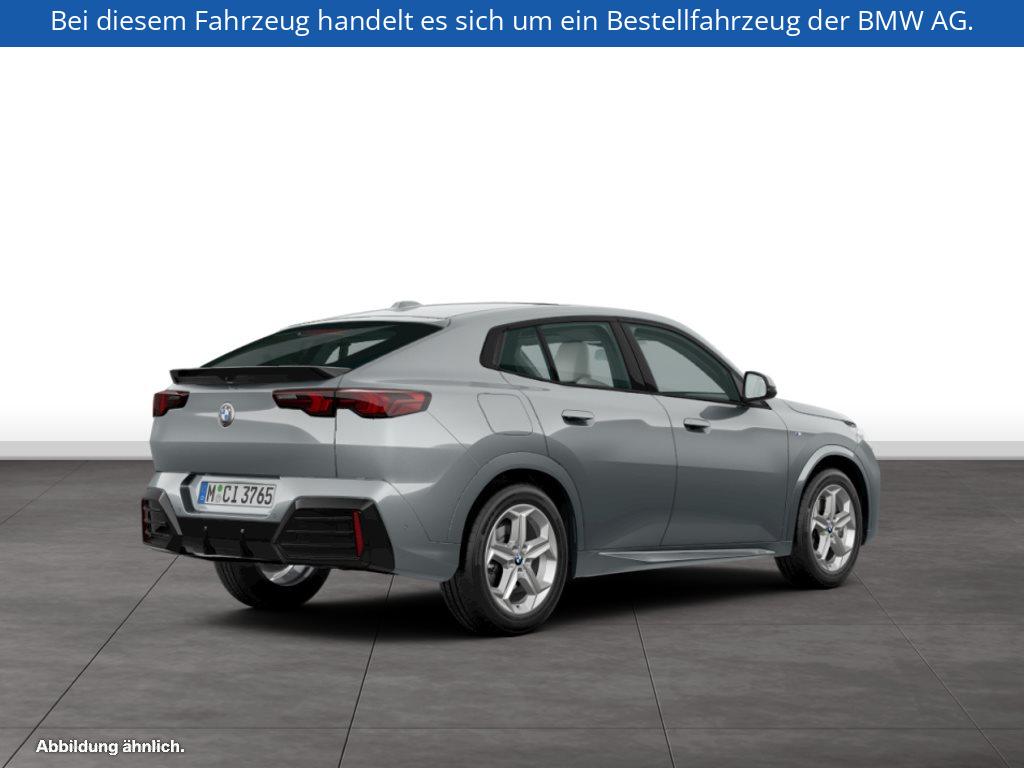 Fahrzeugabbildung BMW X2 sDrive20i