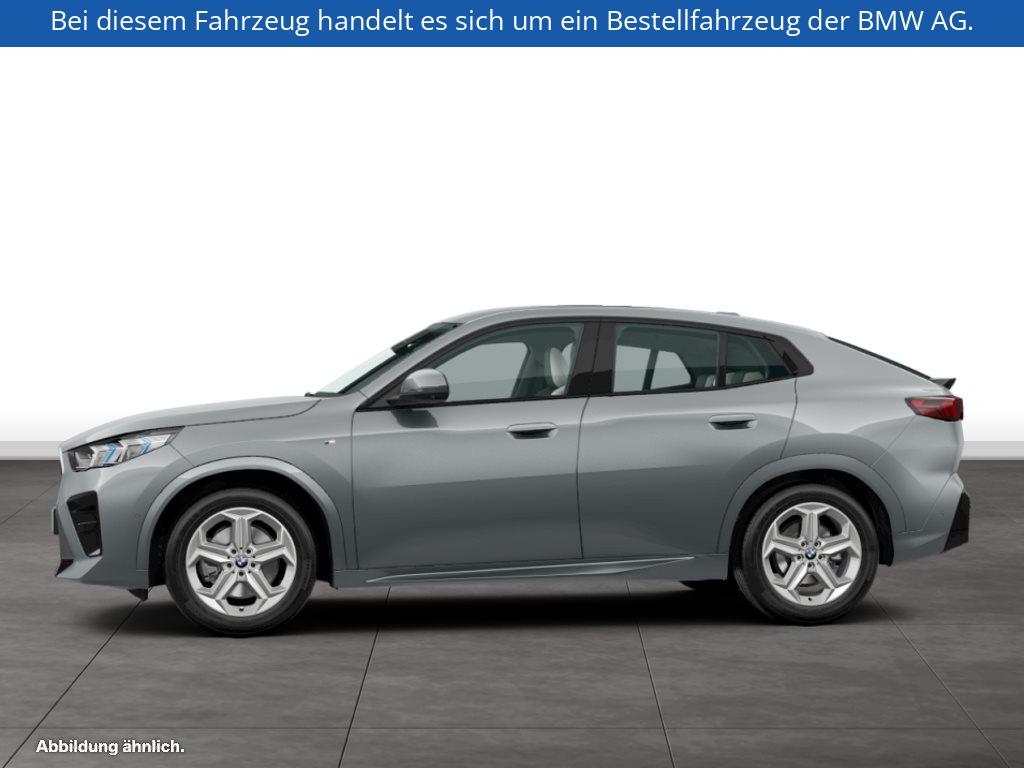 Fahrzeugabbildung BMW X2 sDrive20i