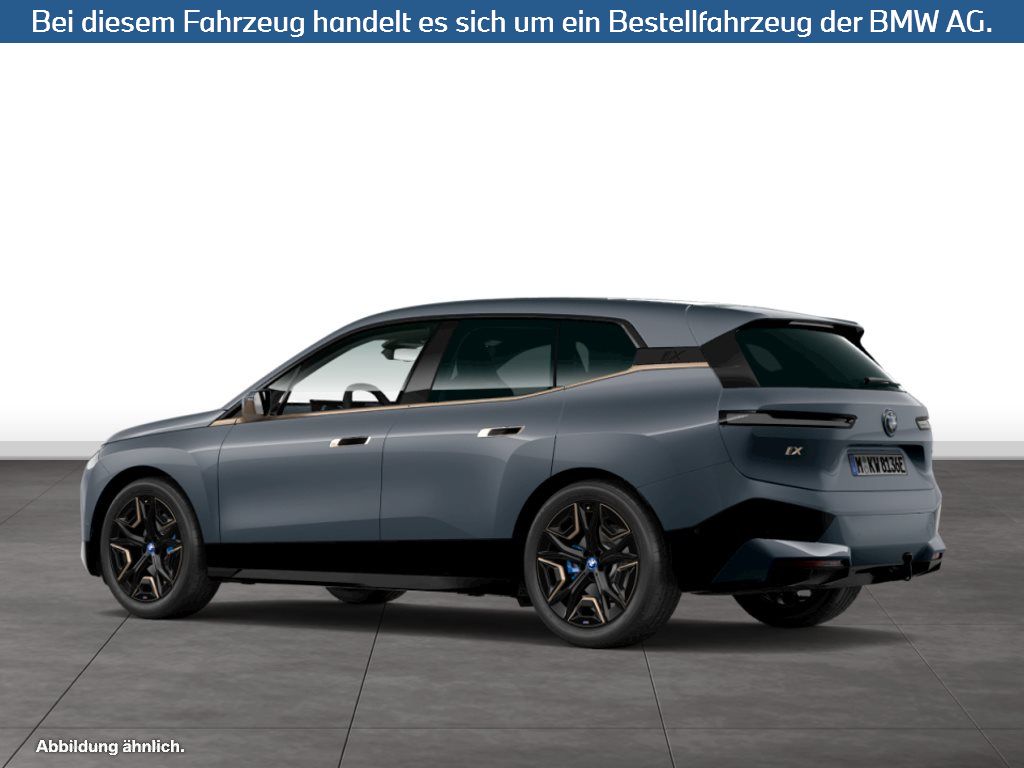 Fahrzeugabbildung BMW iX xDrive50