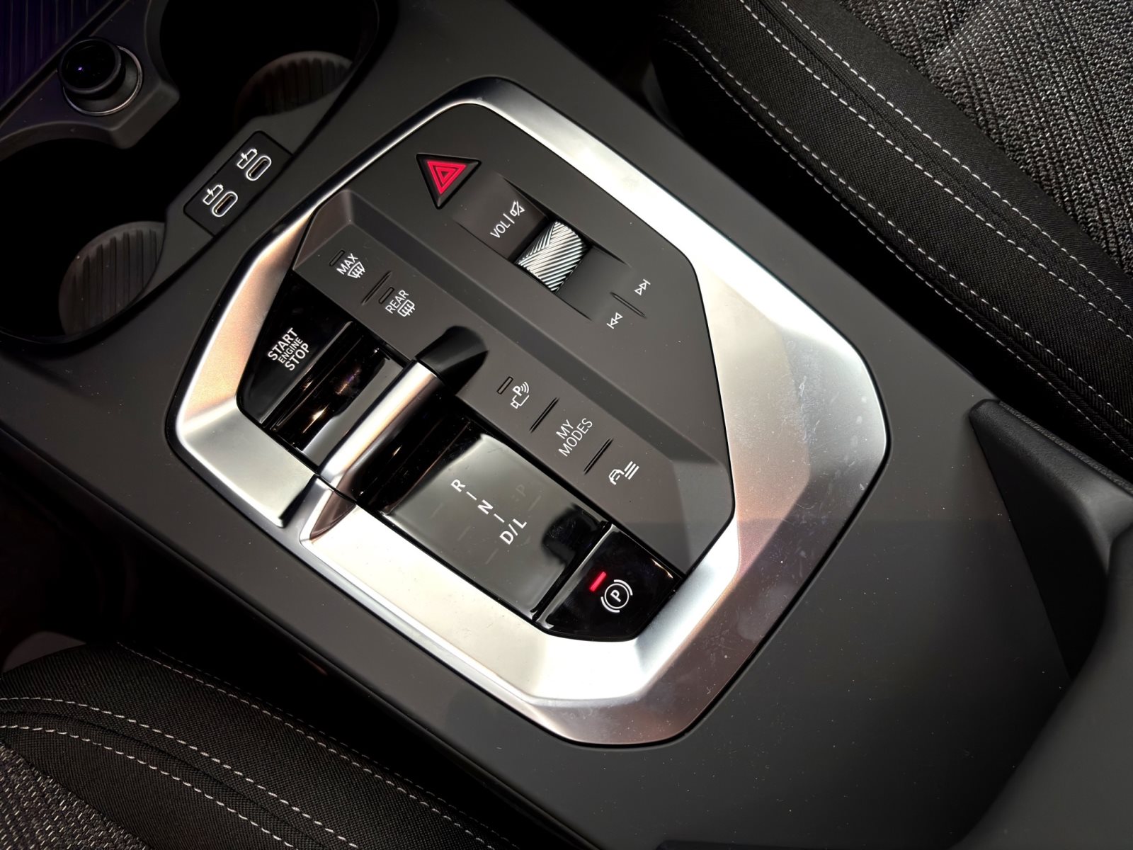 Fahrzeugabbildung BMW 120 [M Sport, Navi, 18 LMR, RFK, SHZ, LED] DAB