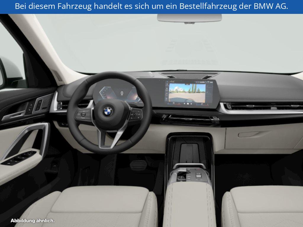 Fahrzeugabbildung BMW X1 sDrive20i