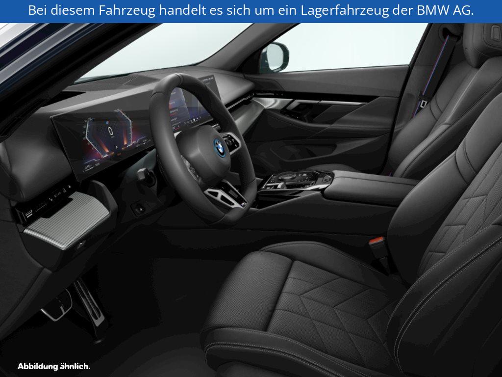 Fahrzeugabbildung BMW 550e xDrive Touring